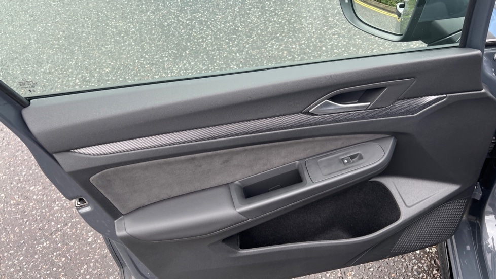 Used Volkswagen Golf 2025 for sale - 76873523: Photo 41