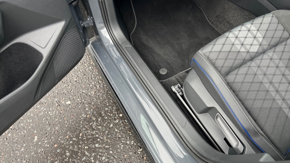 Used Volkswagen Golf 2025 for sale - 76873523: Photo 42