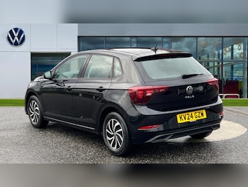 Used Volkswagen Polo 2024 for sale - 77021874: Photo