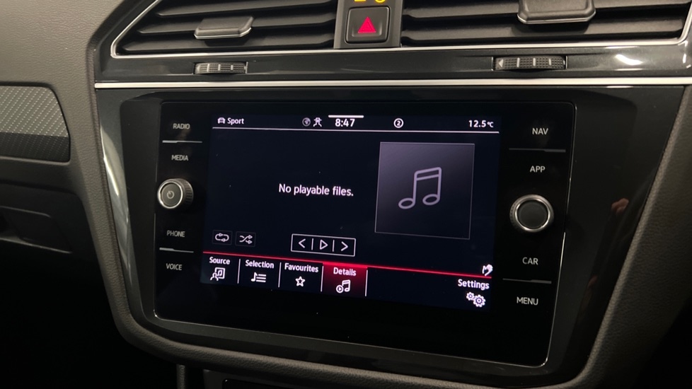 Used Volkswagen Tiguan 2020 for sale - 76954350: Photo 24