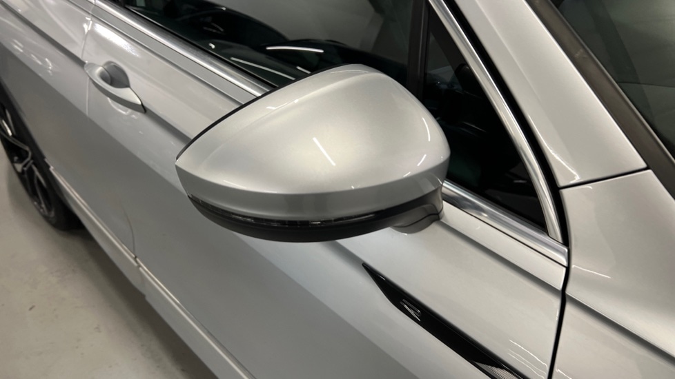 Used Volkswagen Tiguan 2020 for sale - 76954350: Photo 51