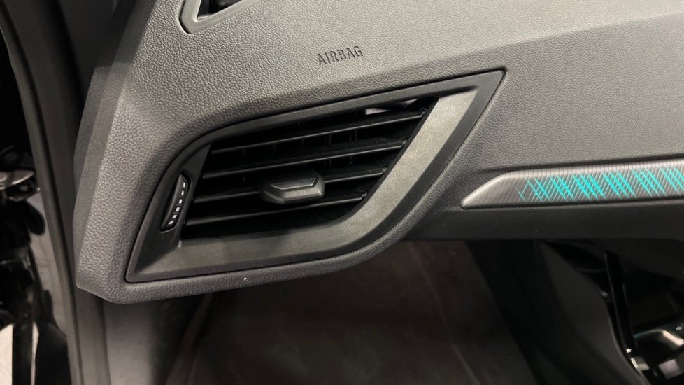 Used BMW 2 Series 2024 for sale - 76130850: Photo 44