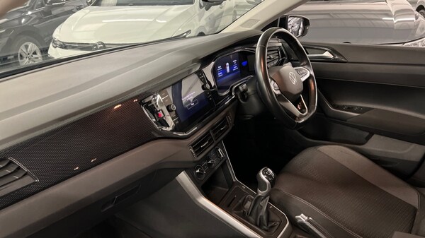 Used Volkswagen Polo 2021 for sale - 76248610: Photo 2