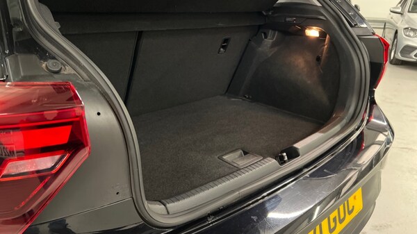 Used Volkswagen Polo 2021 for sale - 76248610: Photo 47