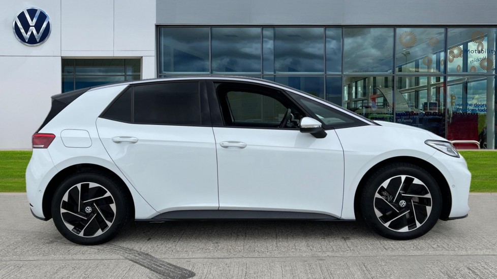 Used Volkswagen ID.3 2025 for sale - 76261516: Photo 4