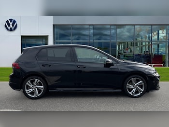 Used Volkswagen Golf 2024 for sale - 76438104: Photo