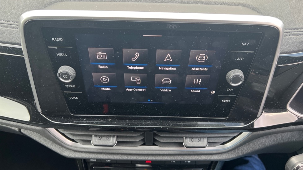 Used Volkswagen T-Roc 2025 for sale - 76025312: Photo 24