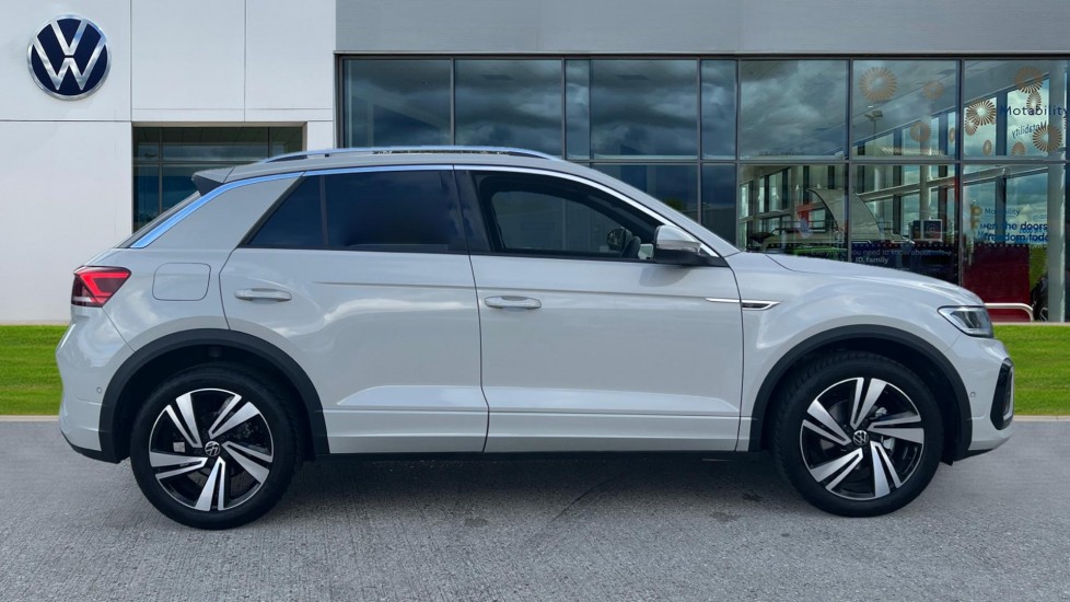 Used Volkswagen T-Roc 2025 for sale - 76025312: Photo 4