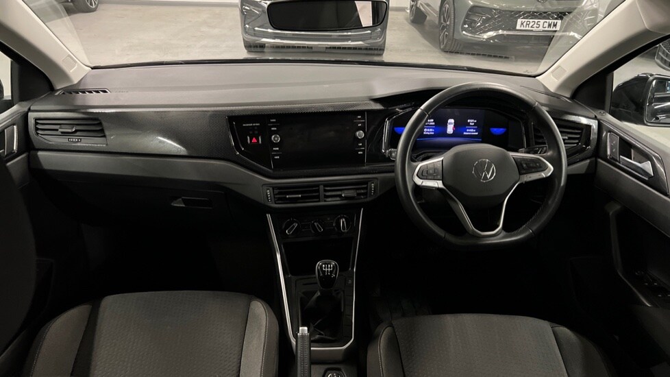 Used Volkswagen Polo 2024 for sale - 76872038: Photo 12