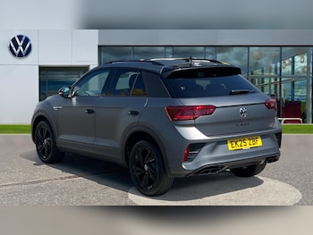 Used Volkswagen T-Roc 2025 for sale - 76868257: Photo