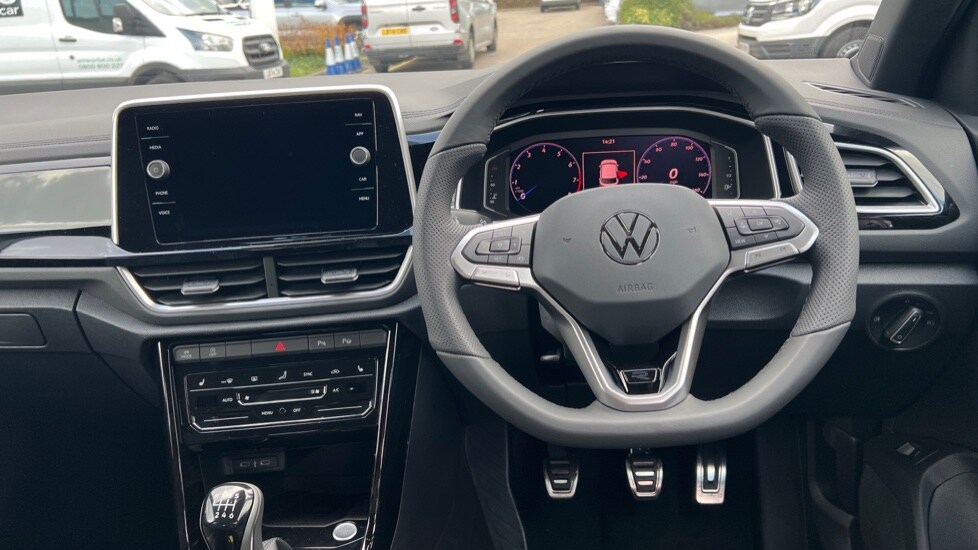 Used Volkswagen T-Roc 2025 for sale - 76025276: Photo 27