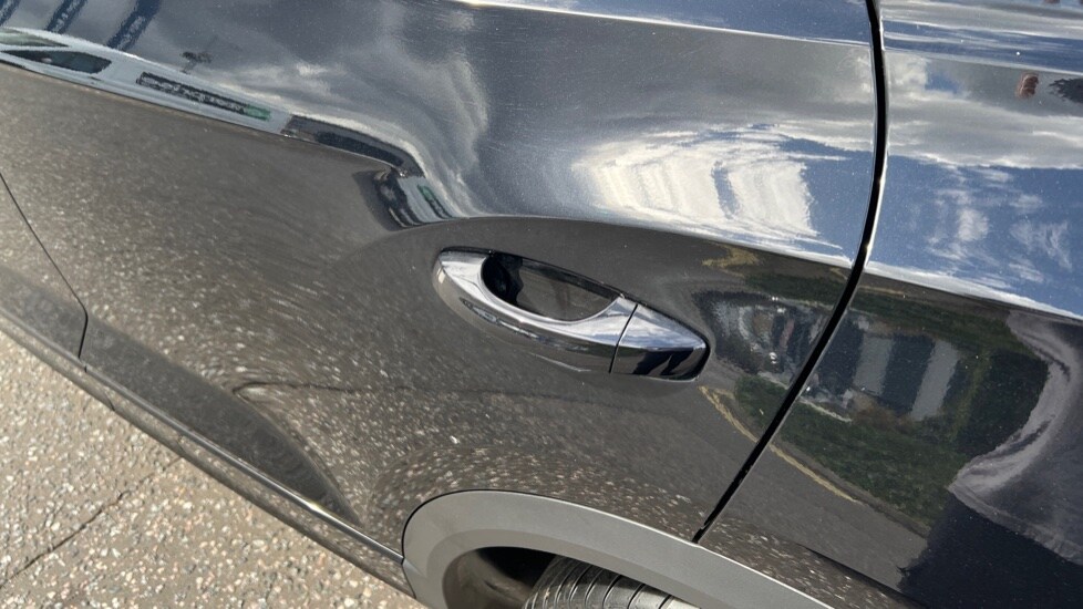 Used Volkswagen T-Roc 2025 for sale - 76025276: Photo 41