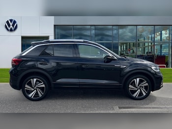 Used Volkswagen T-Roc 2025 for sale - 76025276: Photo 4