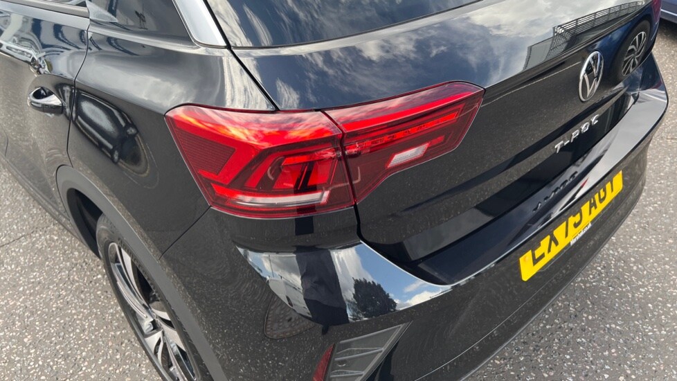 Used Volkswagen T-Roc 2025 for sale - 76025276: Photo 59