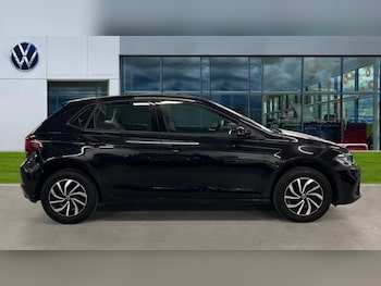 Used Volkswagen Polo 2024 for sale - 76660708: Photo