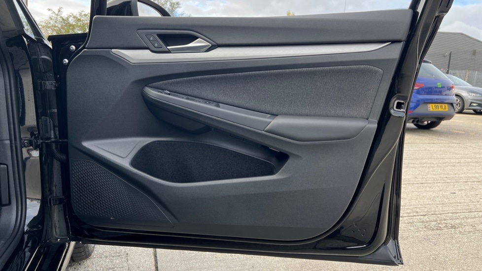 Used Volkswagen Golf 2025 for sale - 76393659: Photo 37