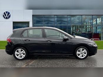 Used Volkswagen Golf 2023 for sale - 76873221: Photo