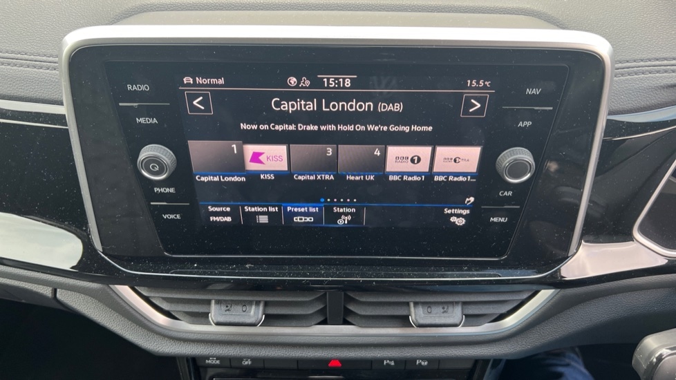 Used Volkswagen T-Roc 2025 for sale - 76870589: Photo 25