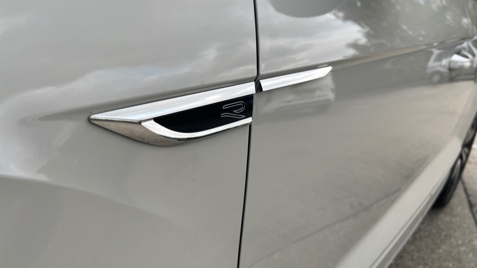 Used Volkswagen T-Roc 2025 for sale - 76870589: Photo 42