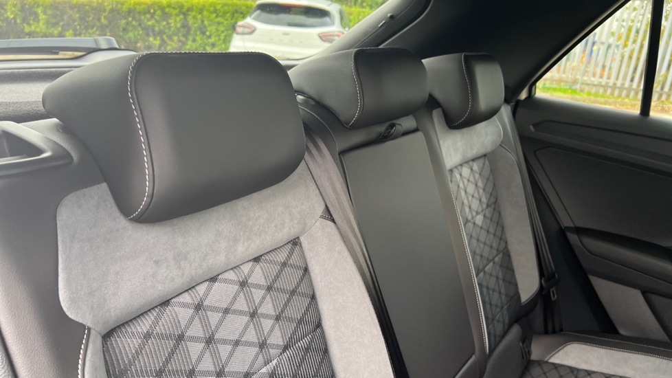 Used Volkswagen T-Roc 2025 for sale - 76870589: Photo 51