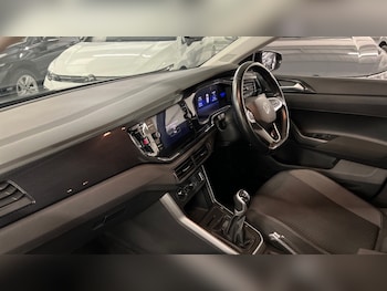 Used Volkswagen Polo 2021 for sale - 76007830: Photo 2