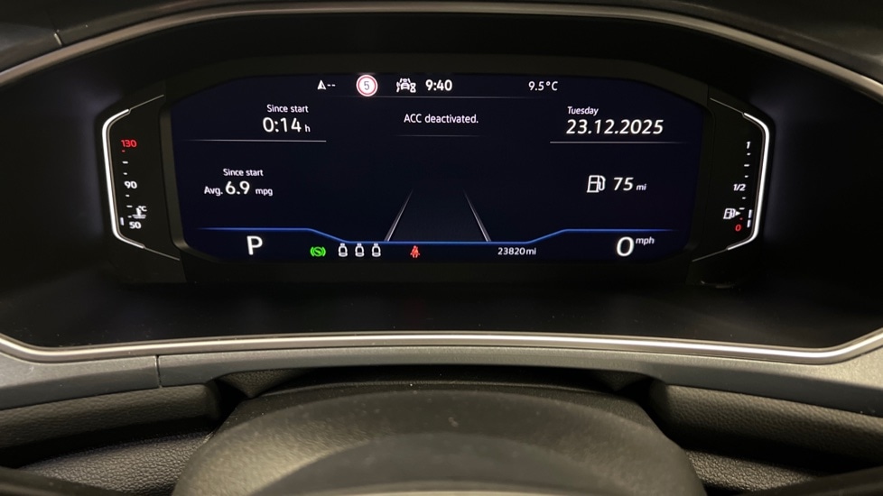 Used Volkswagen T-Roc 2022 for sale - 77042900: Photo 14