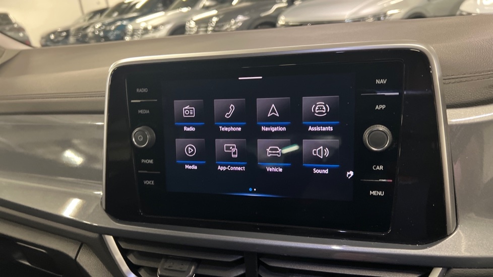 Used Volkswagen T-Roc 2022 for sale - 77042900: Photo 22