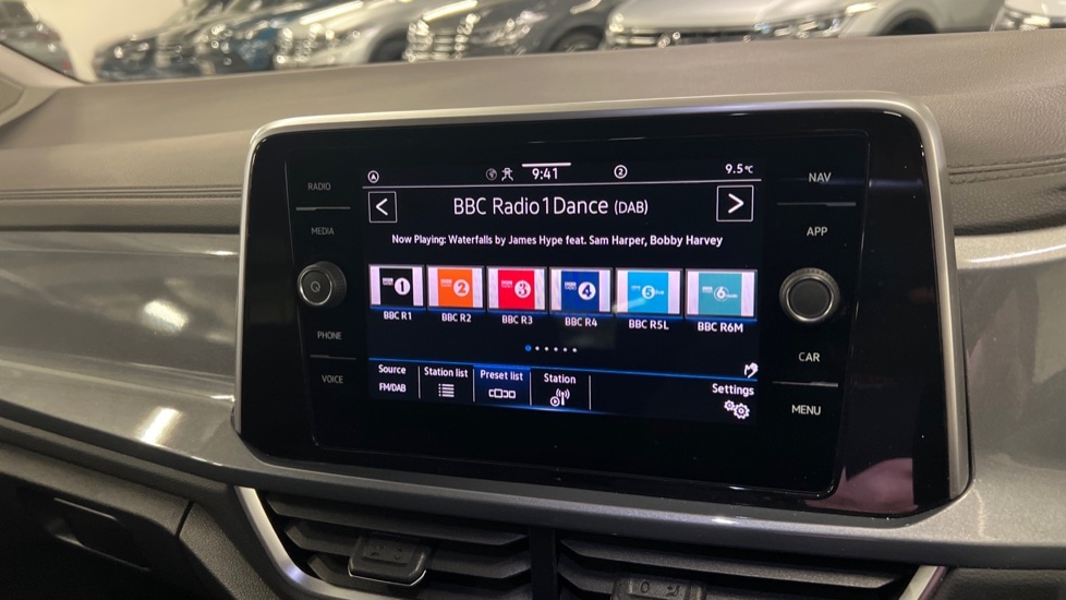 Used Volkswagen T-Roc 2022 for sale - 77042900: Photo 24