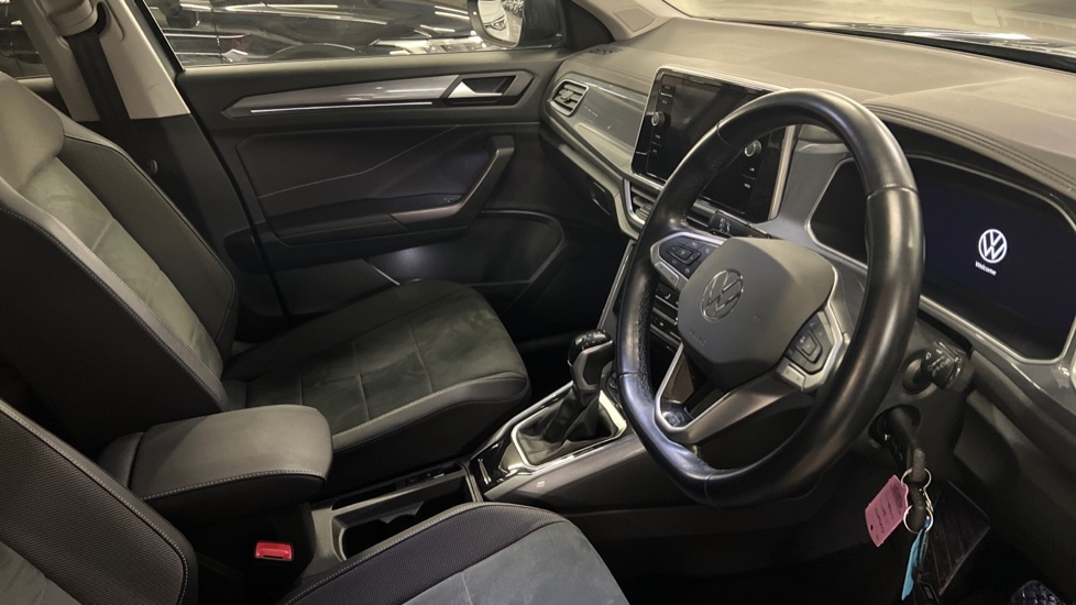 Used Volkswagen T-Roc 2022 for sale - 77042900: Photo 26