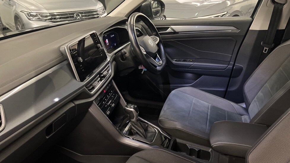 Used Volkswagen T-Roc 2022 for sale - 77042900: Photo 28