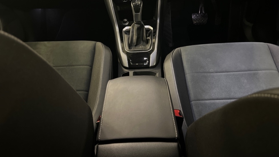 Used Volkswagen T-Roc 2022 for sale - 77042900: Photo 34