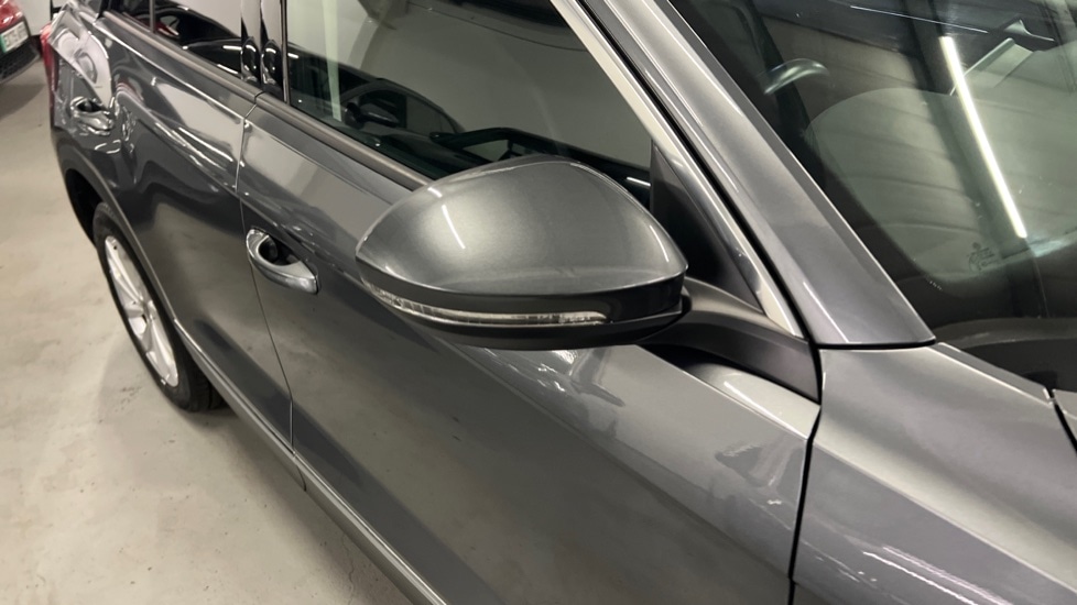 Used Volkswagen T-Roc 2022 for sale - 77042900: Photo 50