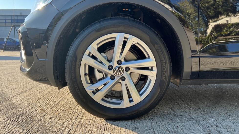 Used Volkswagen T-Roc 2025 for sale - 76870593: Photo 18