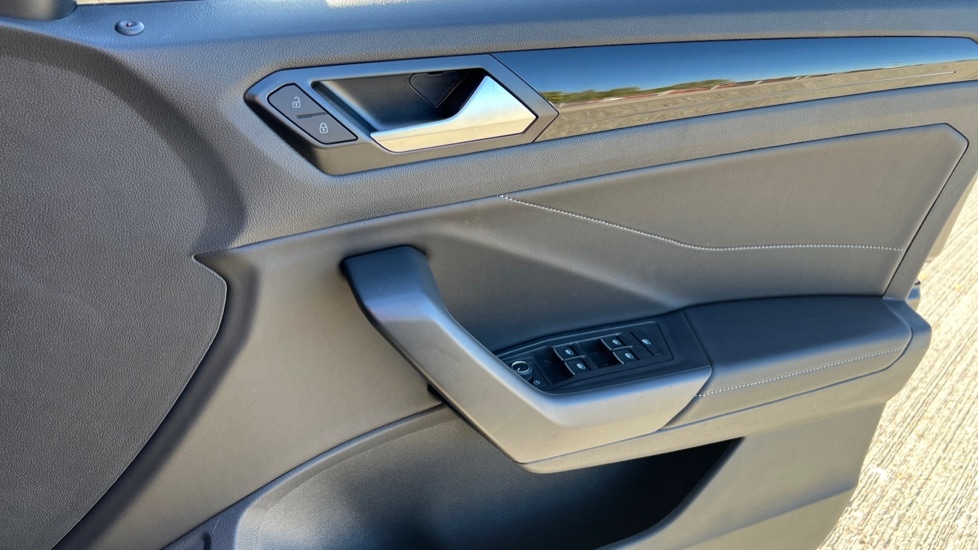 Used Volkswagen T-Roc 2025 for sale - 76870593: Photo 37