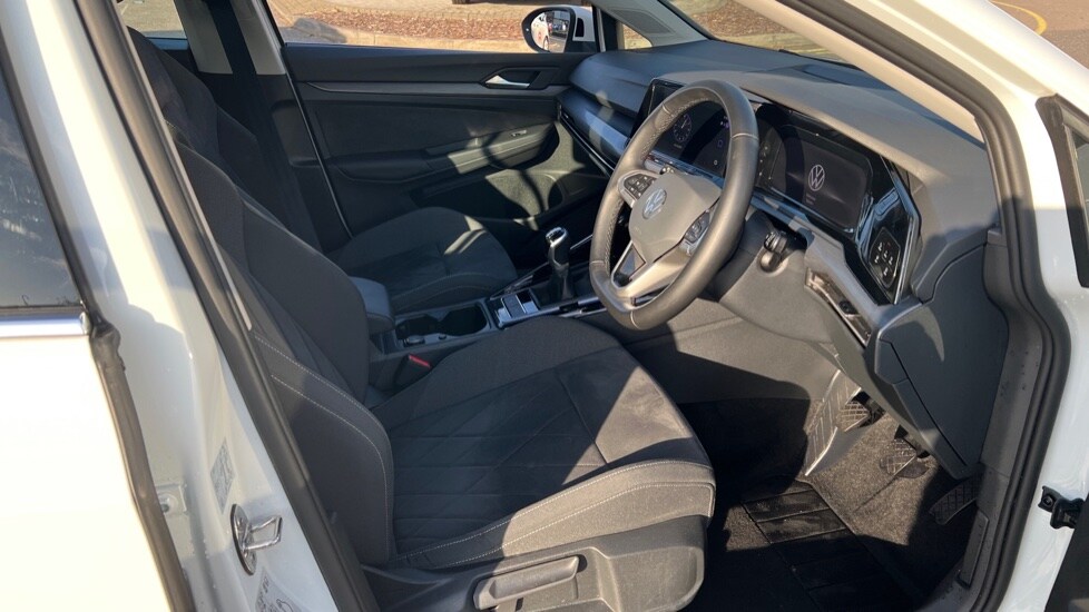 Used Volkswagen Golf 2024 for sale - 76928067: Photo 26