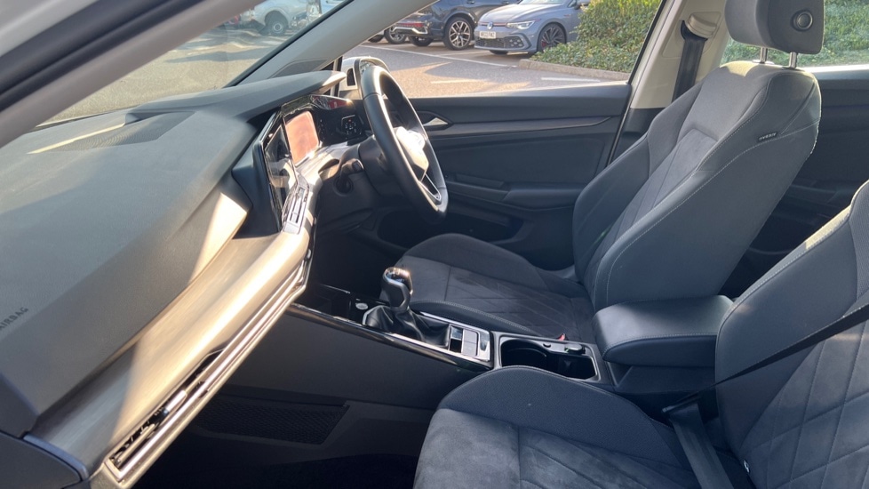 Used Volkswagen Golf 2024 for sale - 76928067: Photo 28