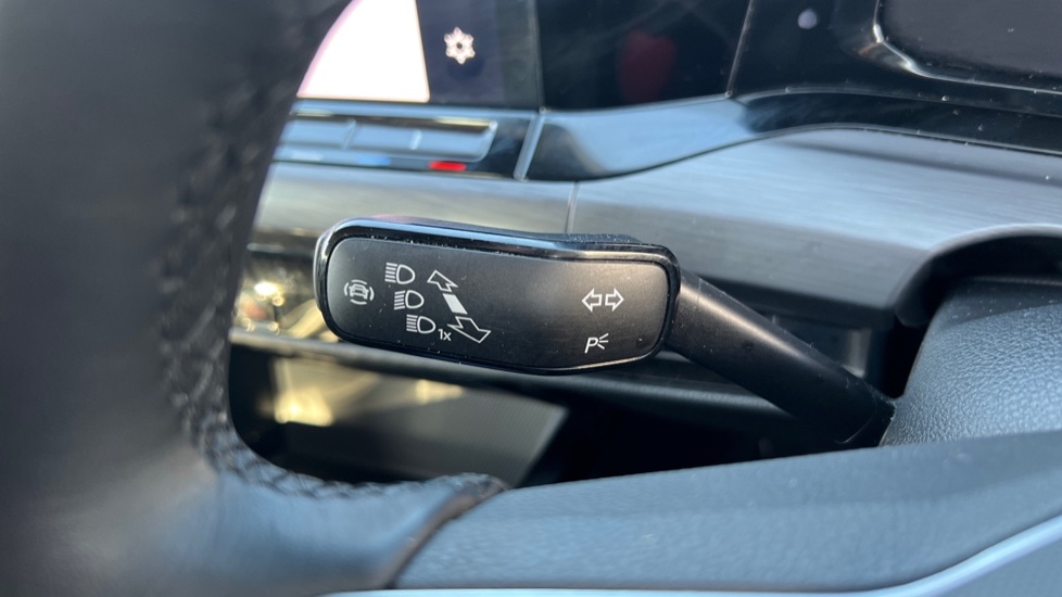 Used Volkswagen Golf 2024 for sale - 76928067: Photo 33