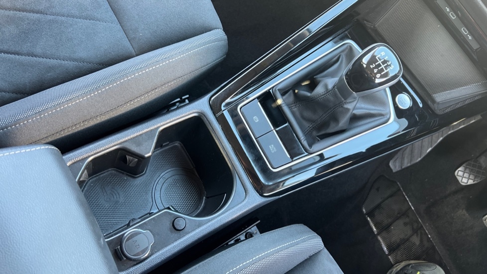 Used Volkswagen Golf 2024 for sale - 76928067: Photo 35