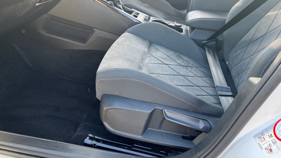 Used Volkswagen Golf 2024 for sale - 76928067: Photo 39