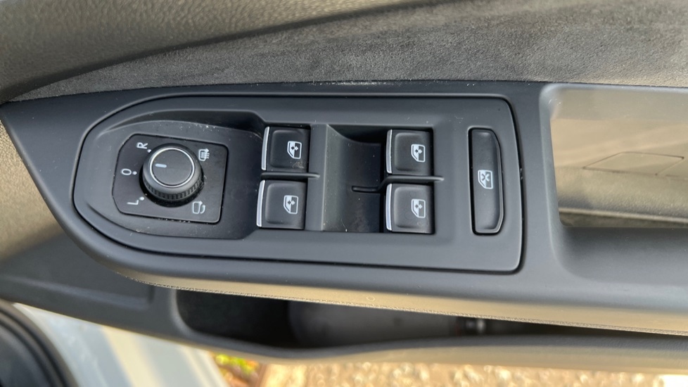 Used Volkswagen Golf 2024 for sale - 76928067: Photo 56