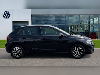 Used Volkswagen Polo 2023 for sale - 75636869: Photo