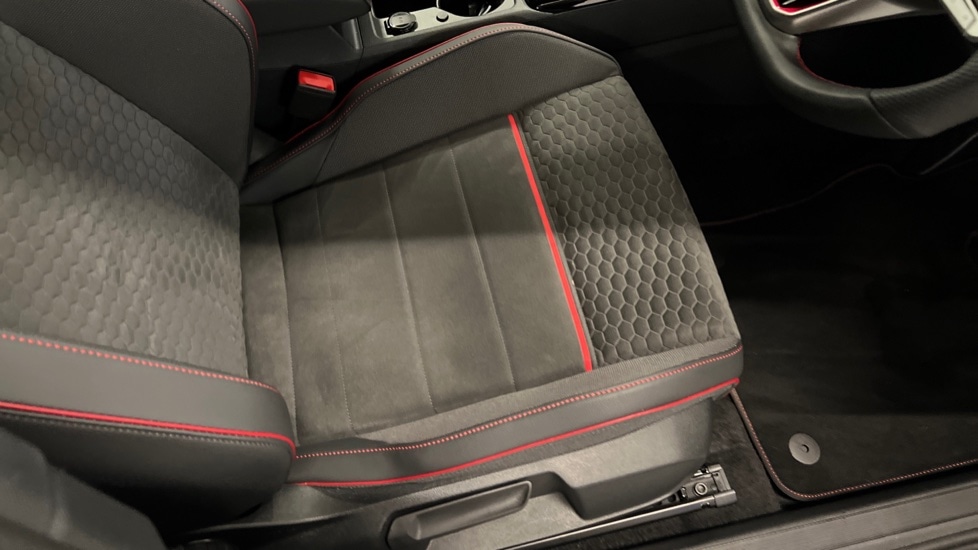 Used Volkswagen Golf 2025 for sale - 76869422: Photo 39