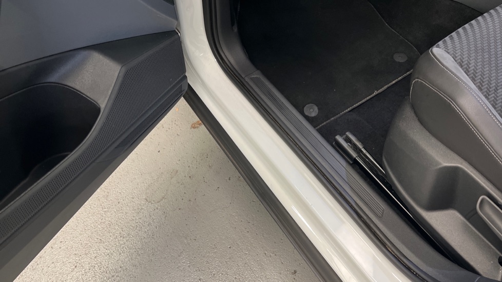 Used Volkswagen T-Cross 2019 for sale - 76452271: Photo 43