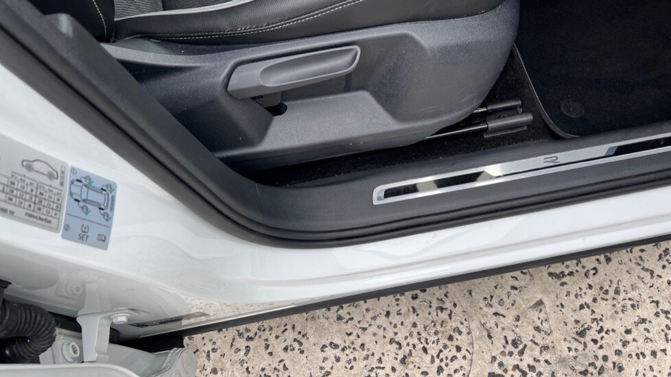 Used Volkswagen Tiguan 2021 for sale - 76074381: Photo 39