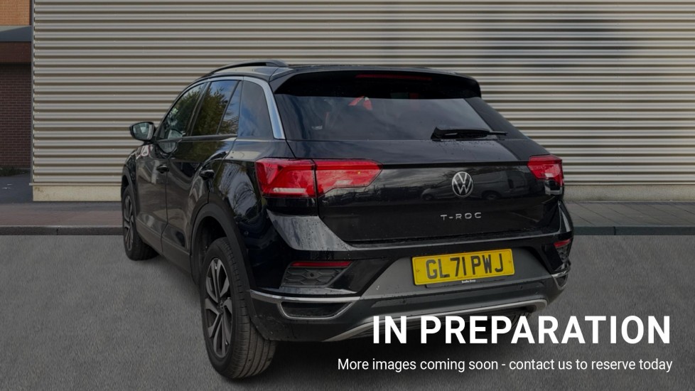 Used Volkswagen T-Roc 2022 for sale - 76350875: Photo 2