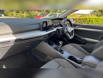 Used Volkswagen Golf 2022 for sale - 76229305: Photo 2
