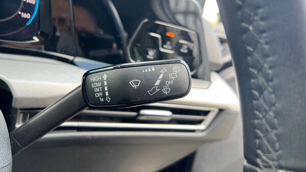 Used Volkswagen Golf 2022 for sale - 76229305: Photo 32