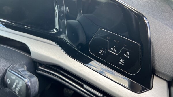 Used Volkswagen Golf 2022 for sale - 76229305: Photo 47