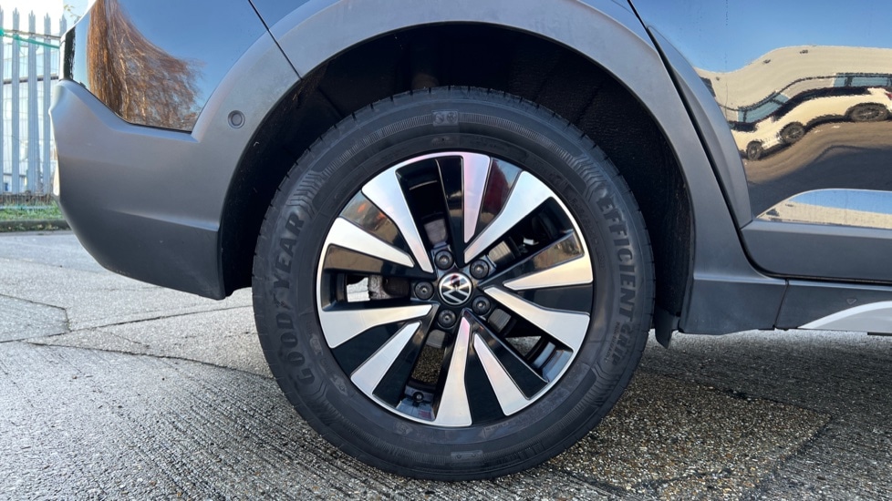 Used Volkswagen Taigo 2022 for sale - 76766316: Photo 5