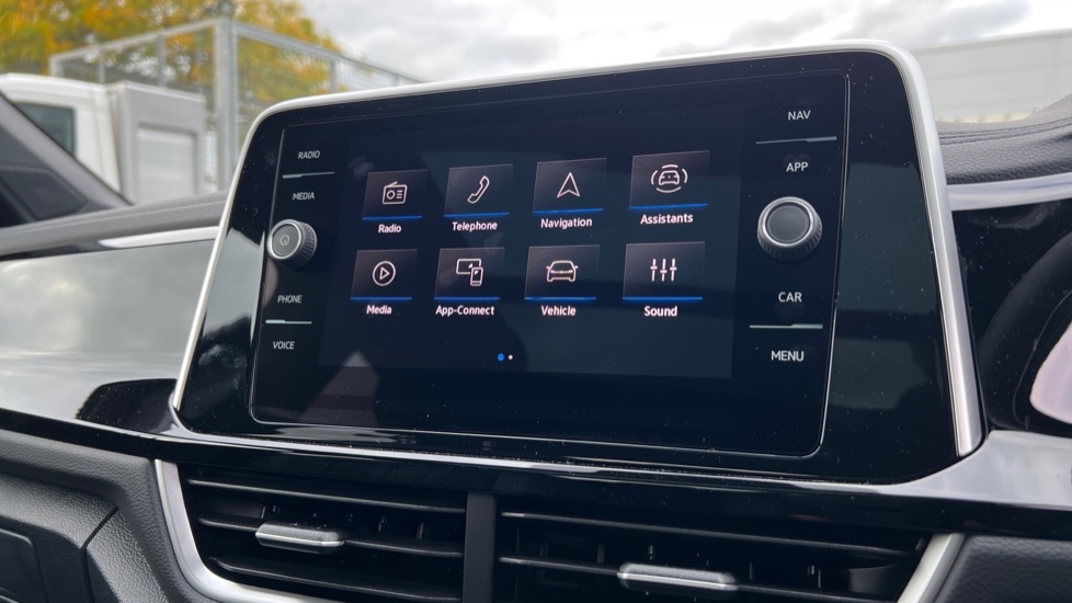 Used Volkswagen T-Roc 2025 for sale - 76328244: Photo 24